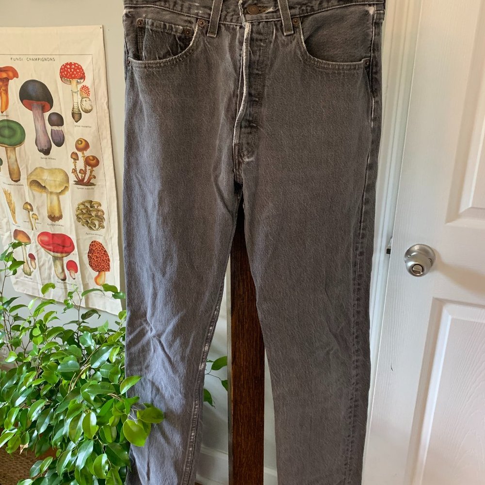Grey Levi's high-waisted jeans